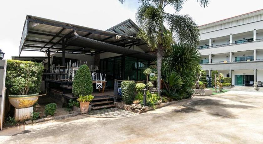 Oyo 75305 T Park Pak Chong Hotel Mu Si Exterior photo